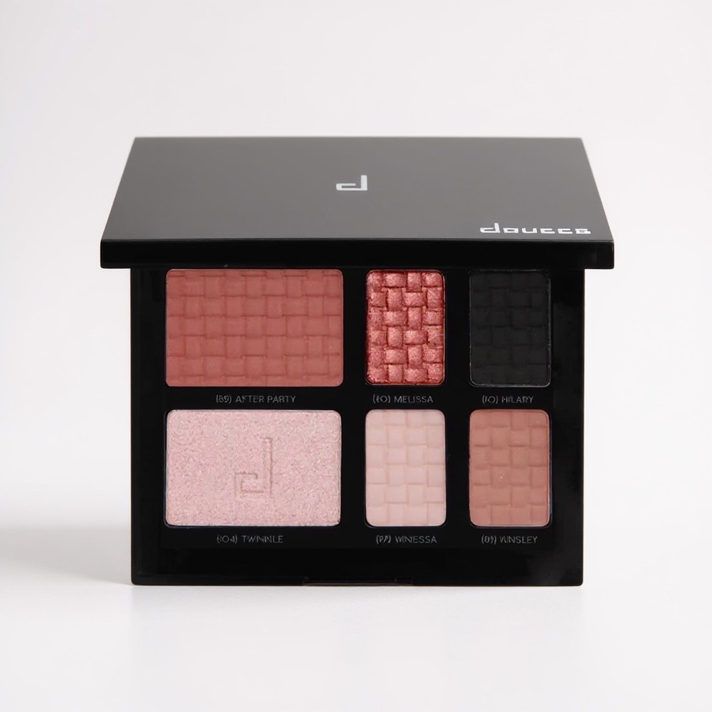 Doucce On the Go Palette New/Sealed! MSRP $65 Best Travel Palette❣️